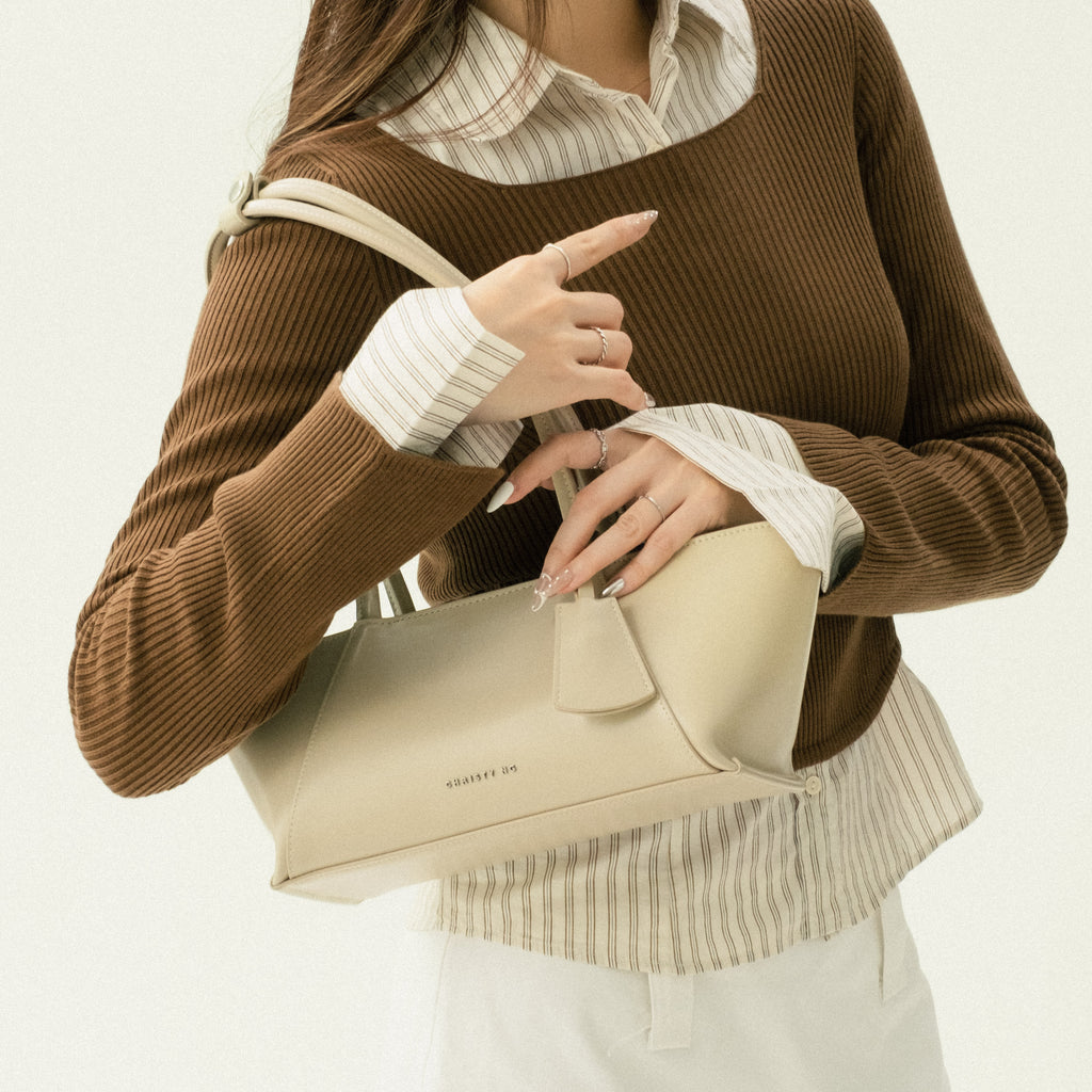 Gael Tote Bag