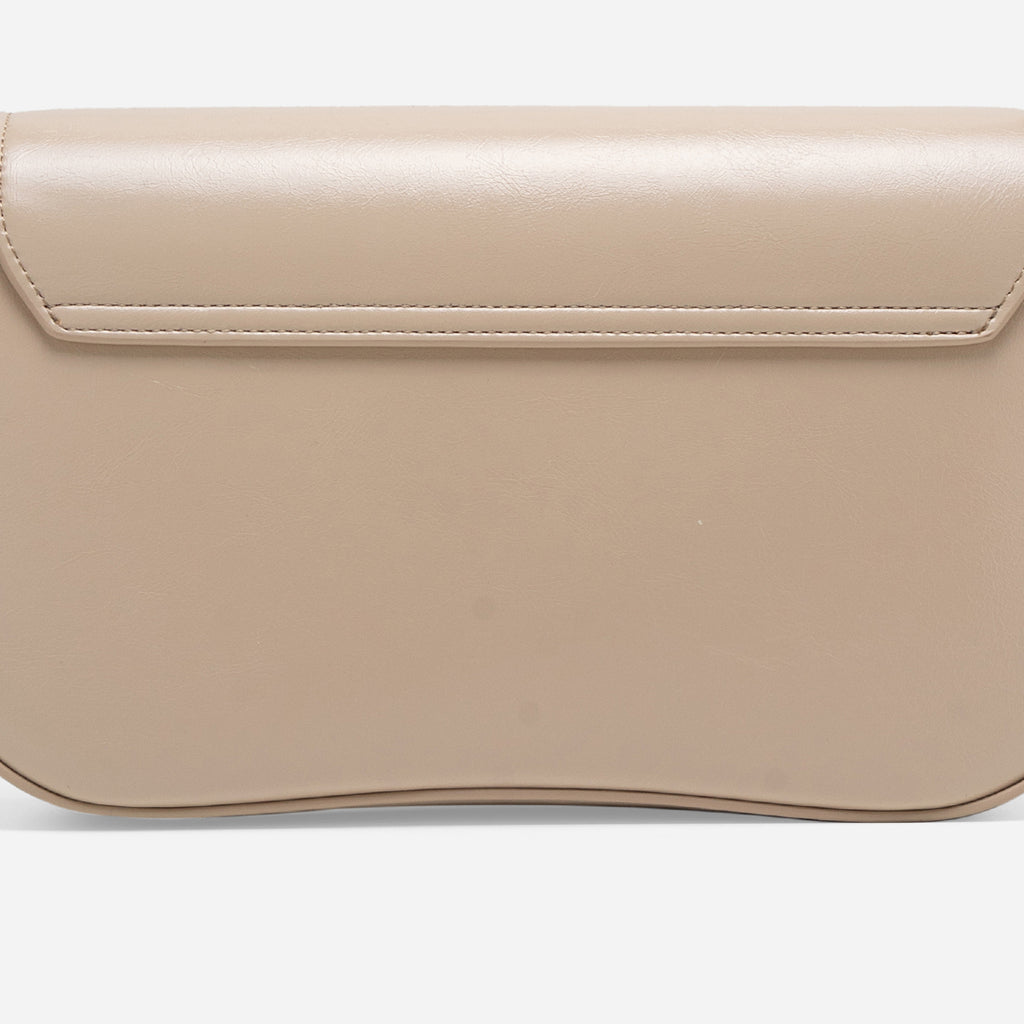 Latte Beige-text