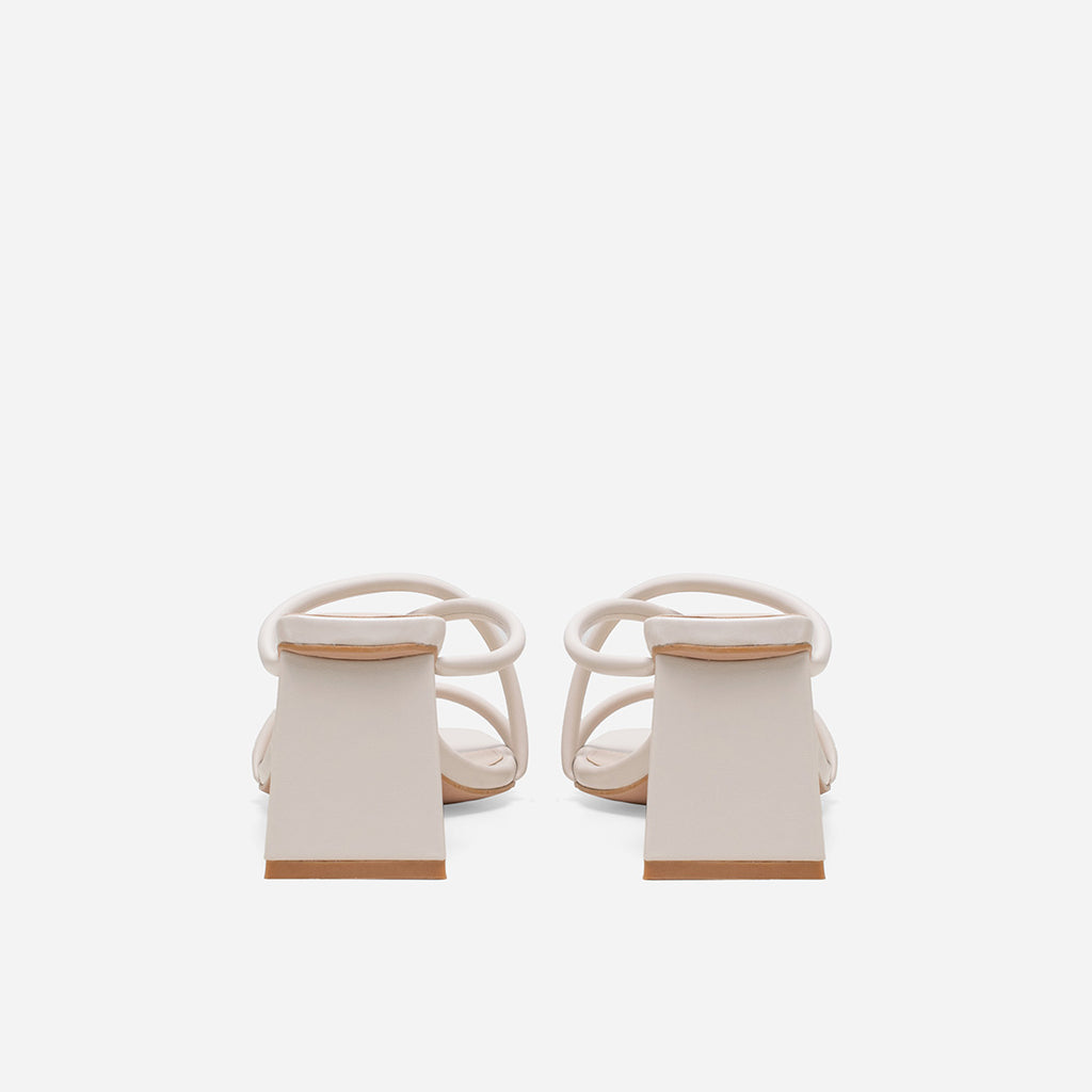 Liana flat sandal sales