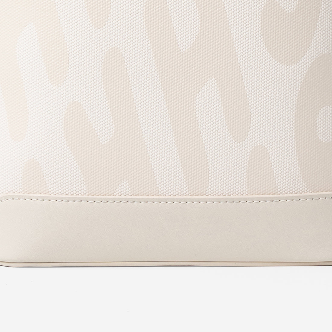 Latte Beige-text