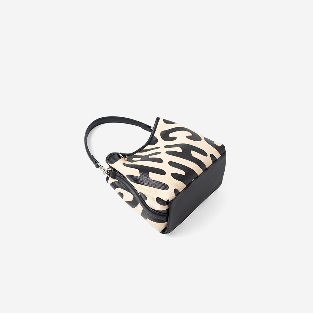 Black Beige