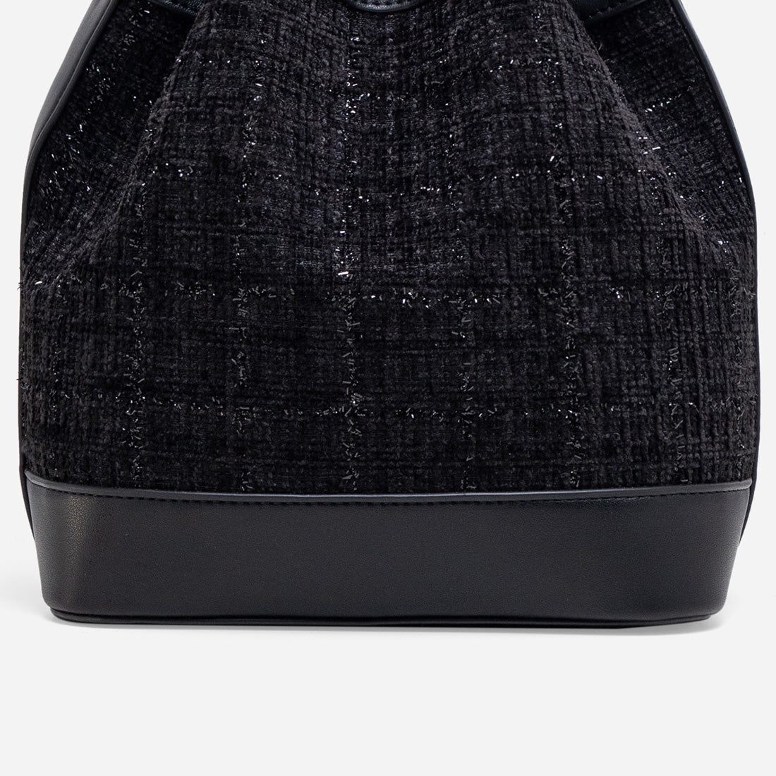 Black Tweed-text