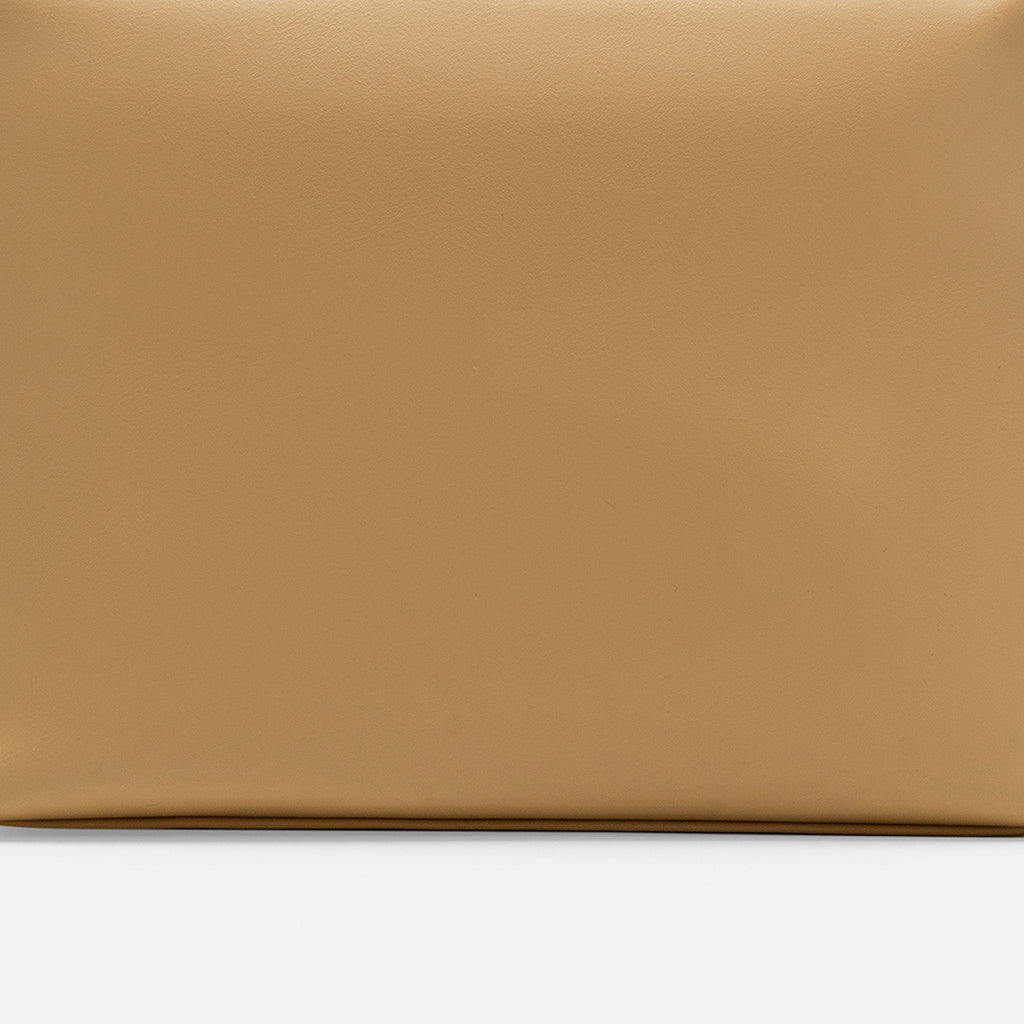 Oat Brown-text