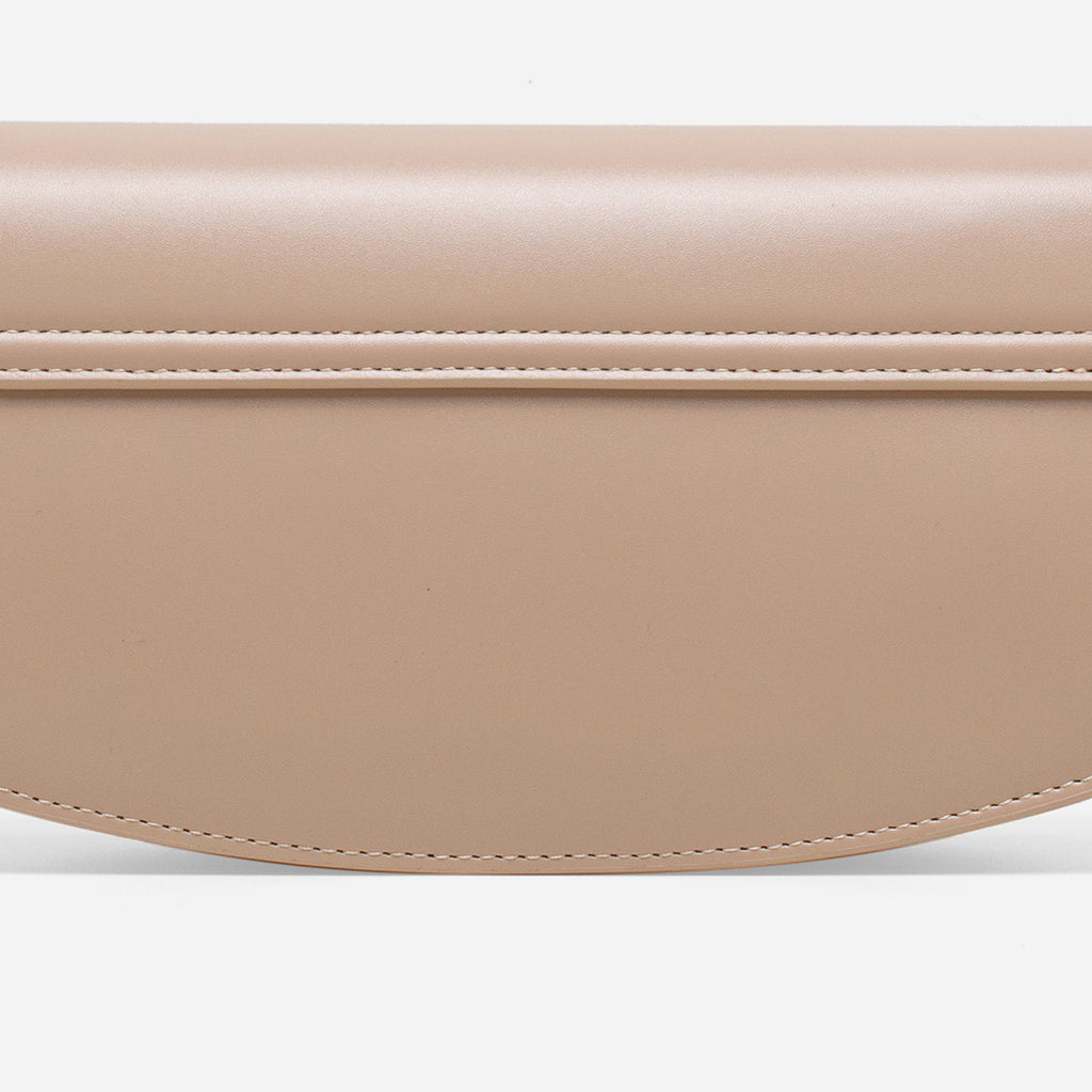 Latte Beige-text