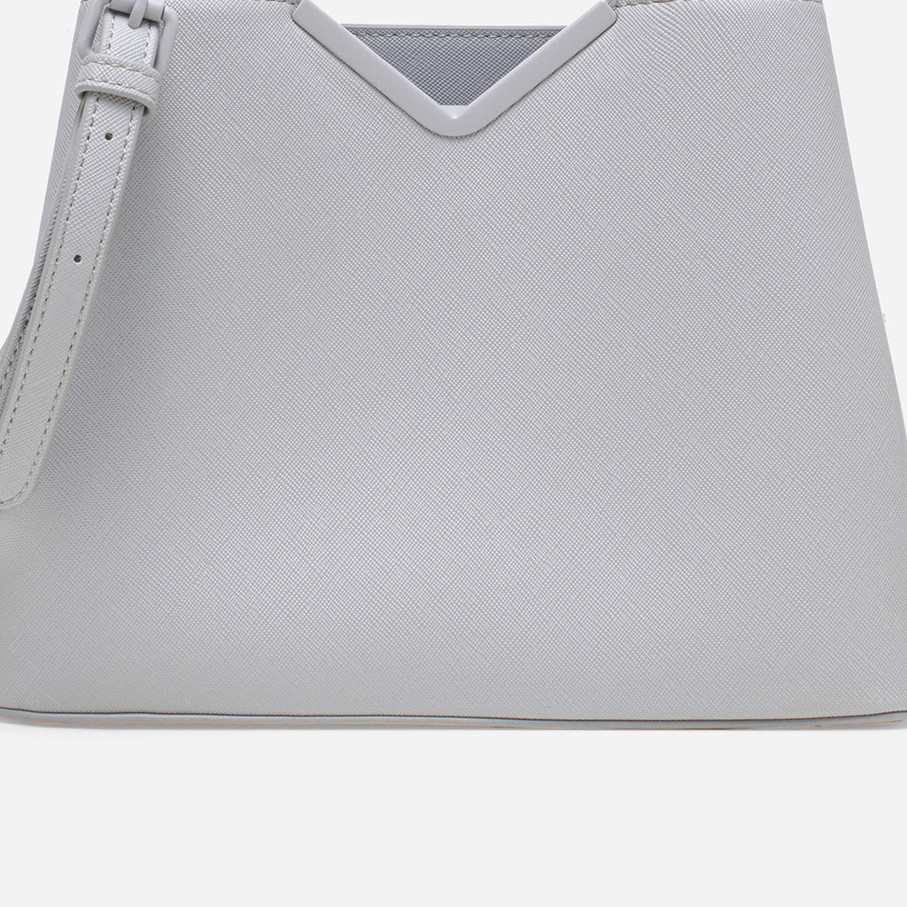Pebble Grey-text